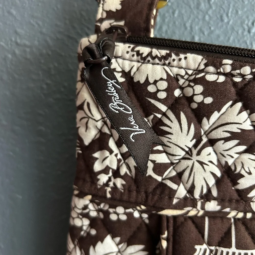 Retired Vera Bradley Imperial Toile Crossbody - Winter 2009 - Picture 2 of 8